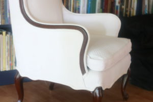 wing chair with double welt