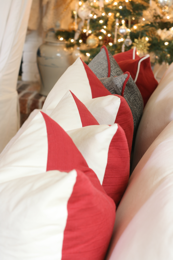 appliqué christmas pillows